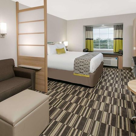 Microtel Inn & Suites By Wyndham Lubbock Esterno foto