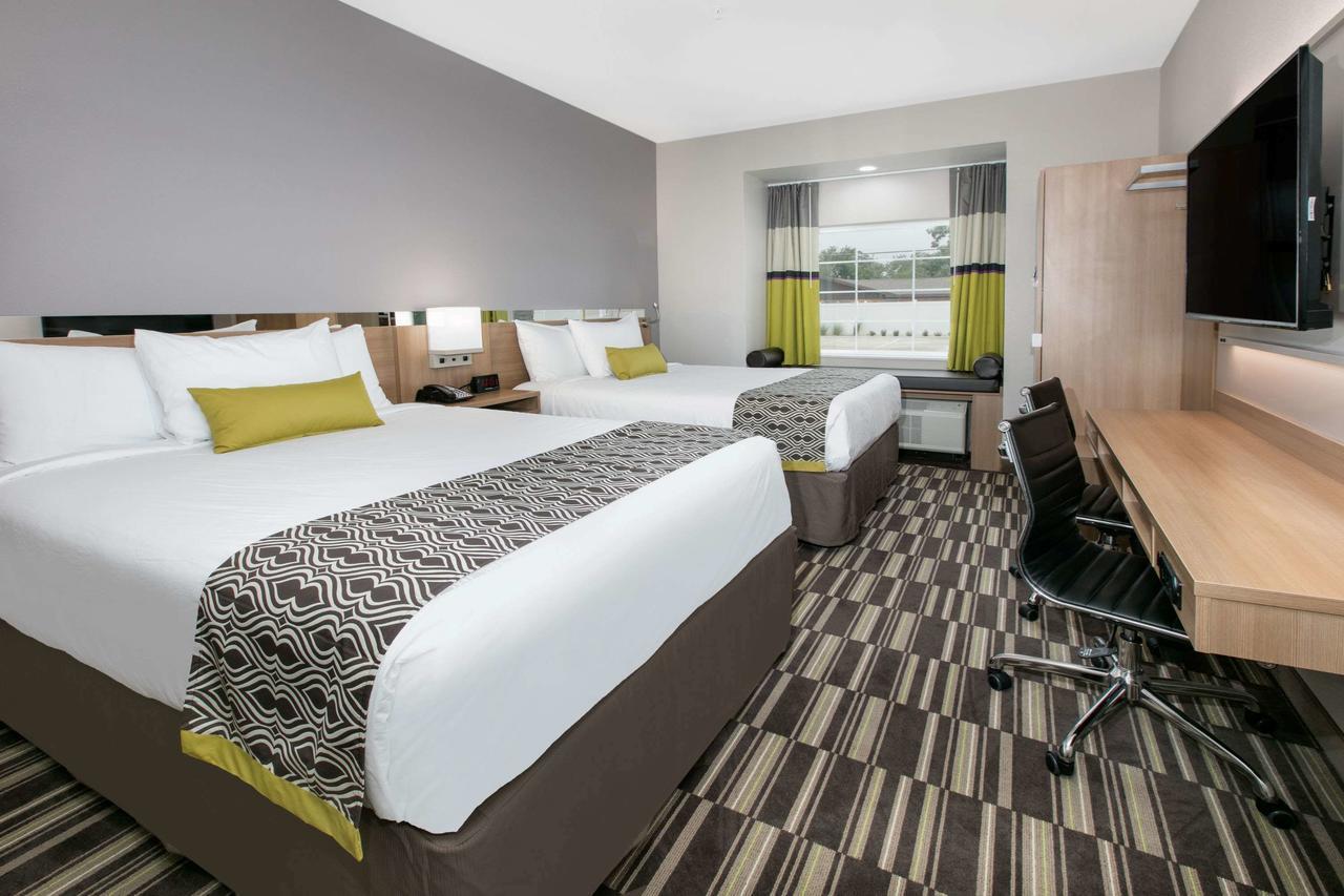 Microtel Inn & Suites By Wyndham Lubbock Esterno foto