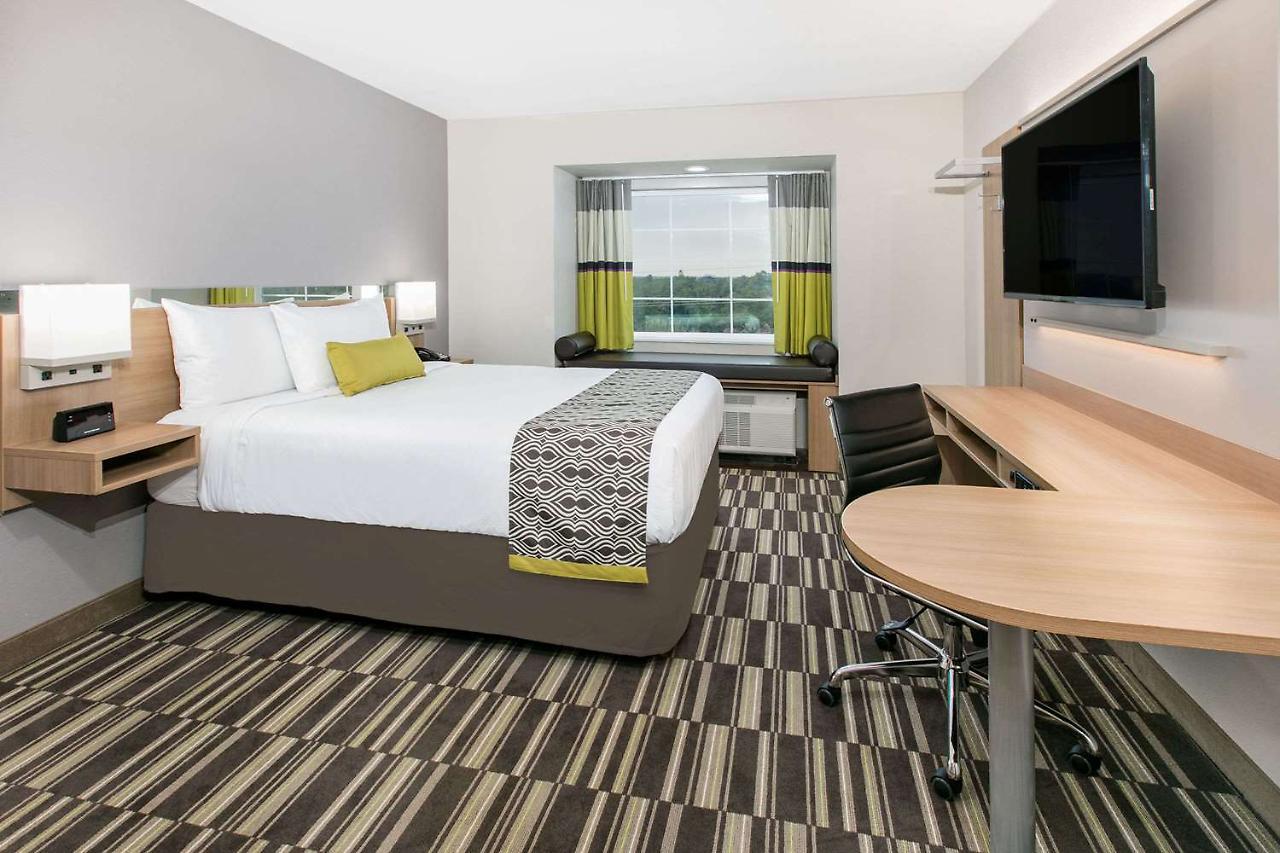 Microtel Inn & Suites By Wyndham Lubbock Esterno foto