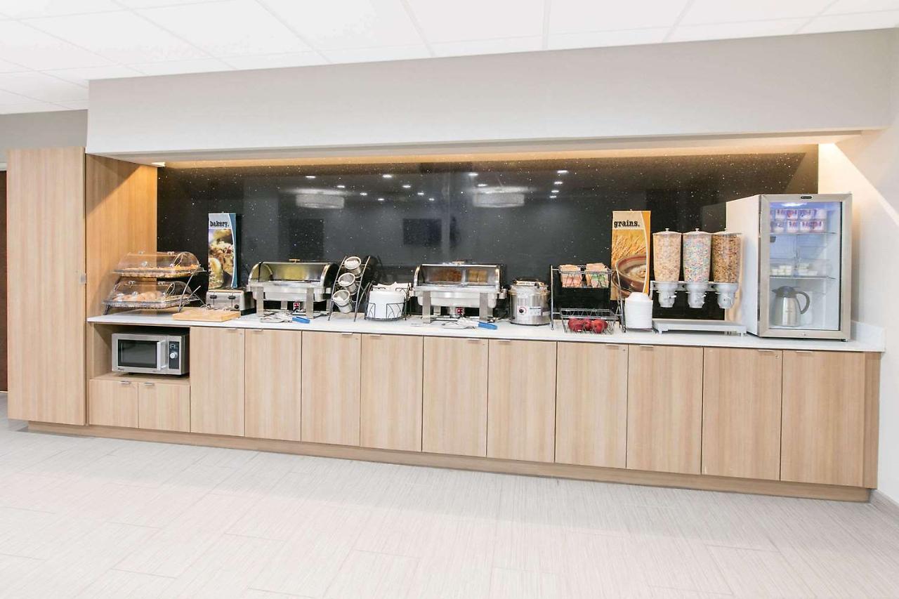 Microtel Inn & Suites By Wyndham Lubbock Esterno foto